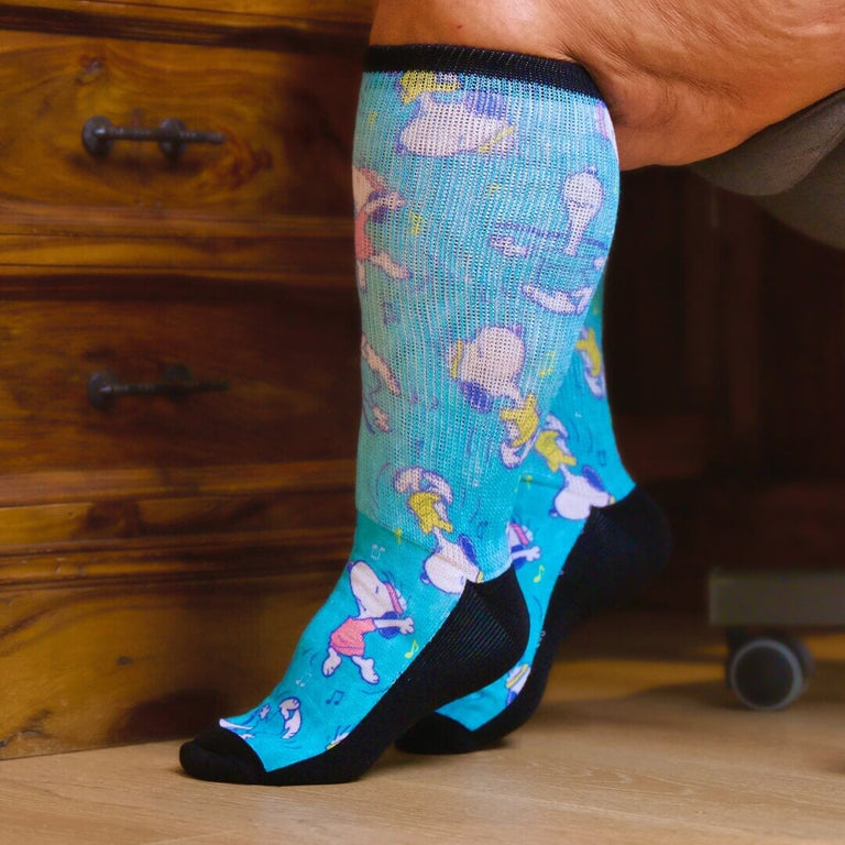 Peanuts Snoopy stretchy socks